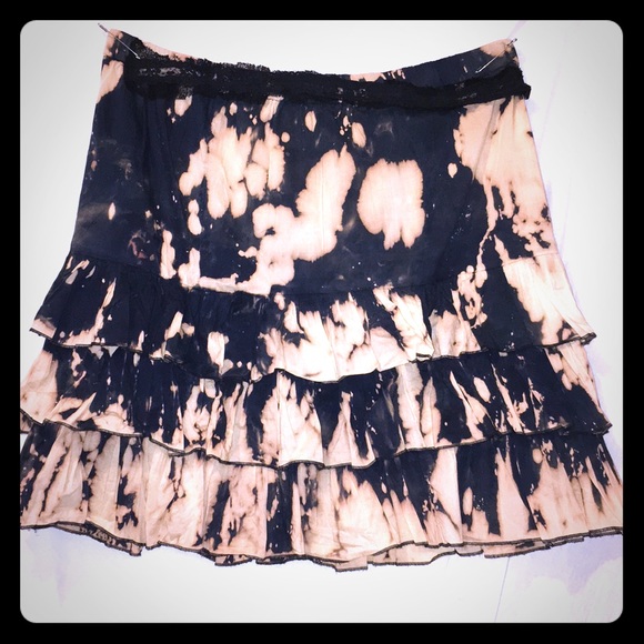 Upcycled tie-dye 💯 cotton ruffle skirt - Picture 1 of 5